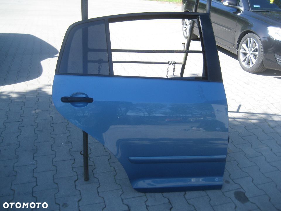 vw golf 5 plus 6 plus drzwi tył  prawe kod LA5S