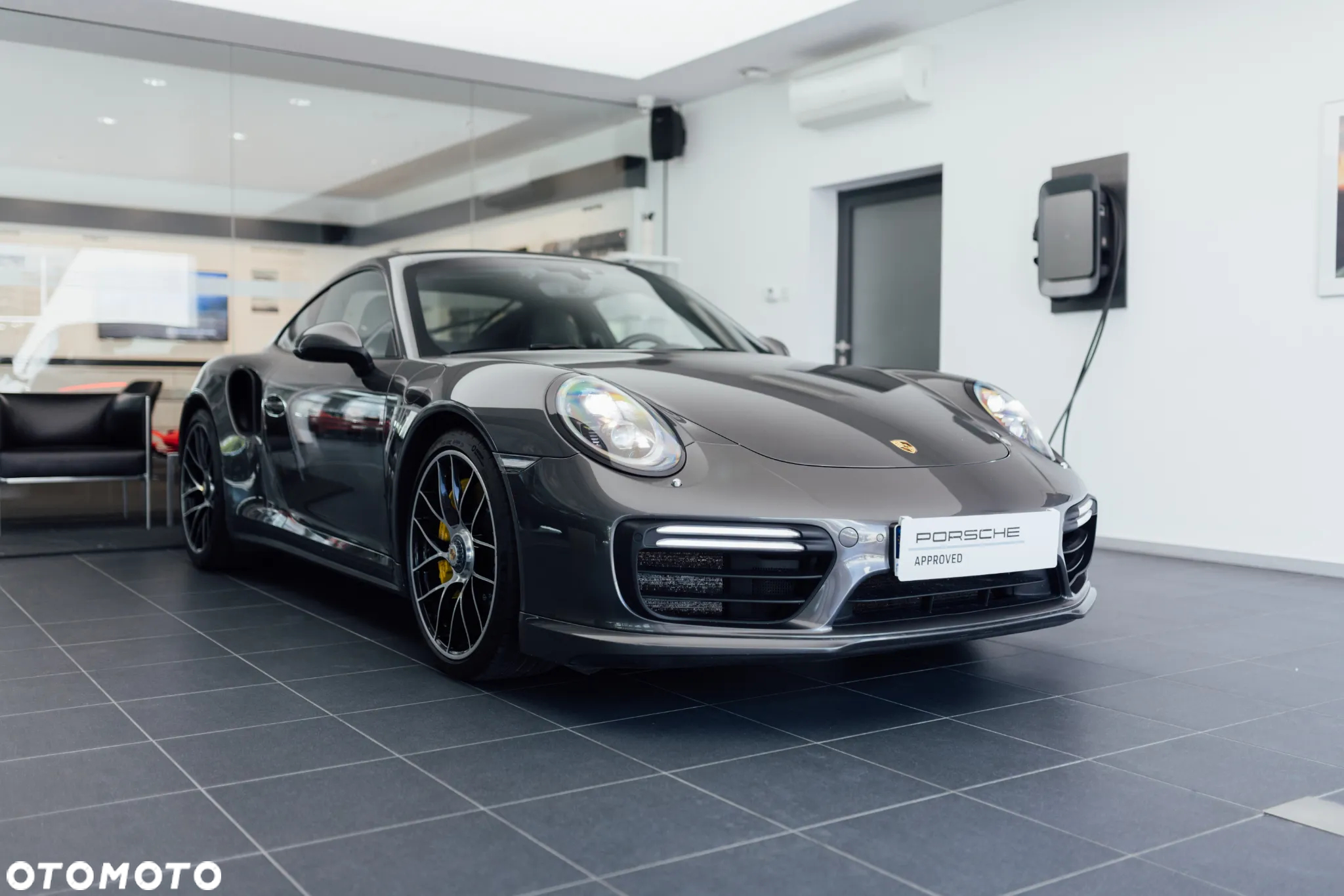 Porsche 911 Turbo S - 6