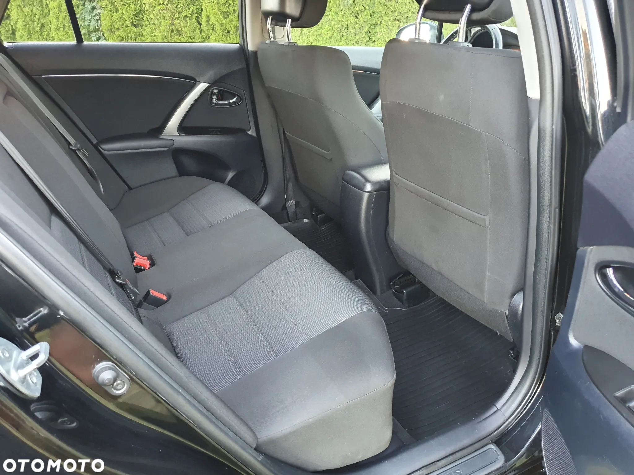 Toyota Avensis Combi 1.8 Multidrive S Executive - 21