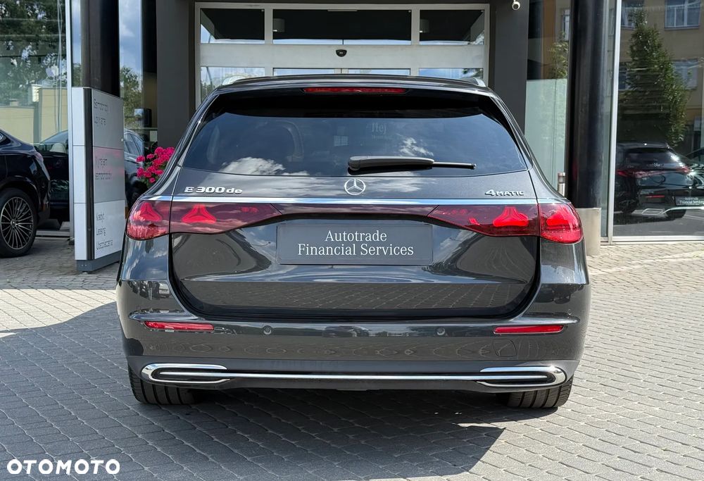 Mercedes-Benz Klasa E 300 de PHEV 4-Matic Exclusive 9G-Tronic - 6