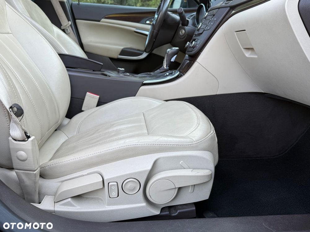 Opel Insignia 2.0 T Cosmo - 18