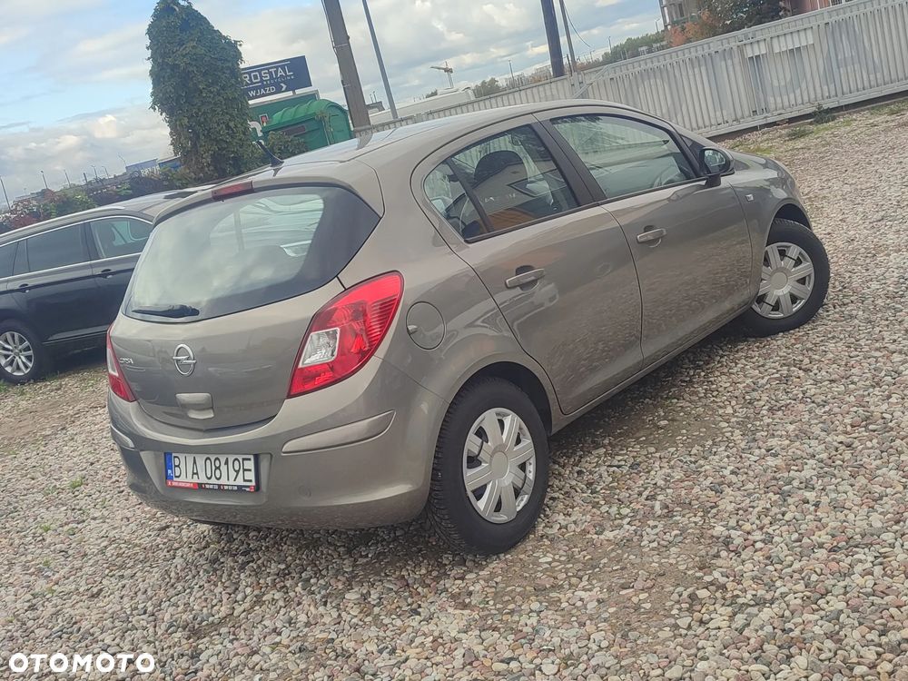 Opel Corsa 2013 photo 3