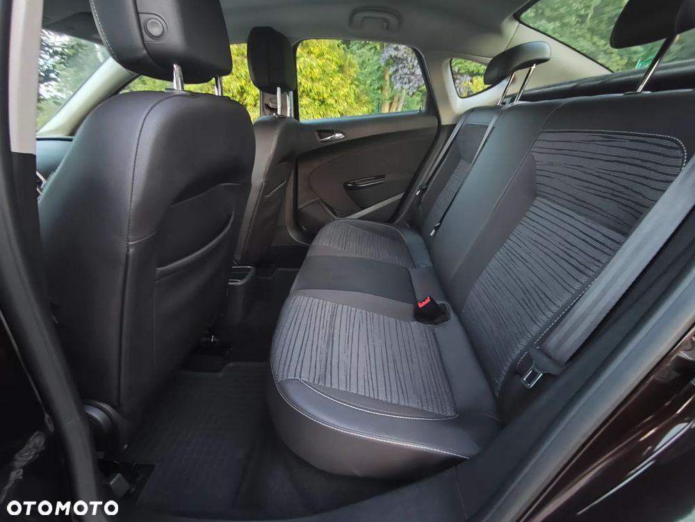 Opel Astra - 10