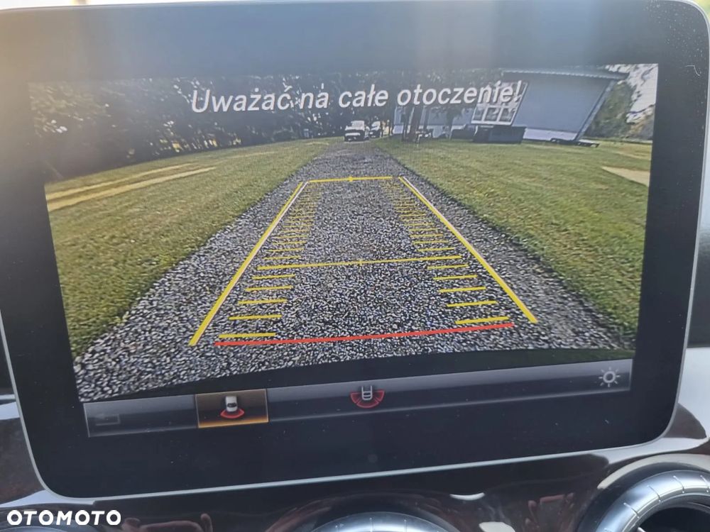 Mercedes-Benz CLA 250 7G-DCT Urban - 34