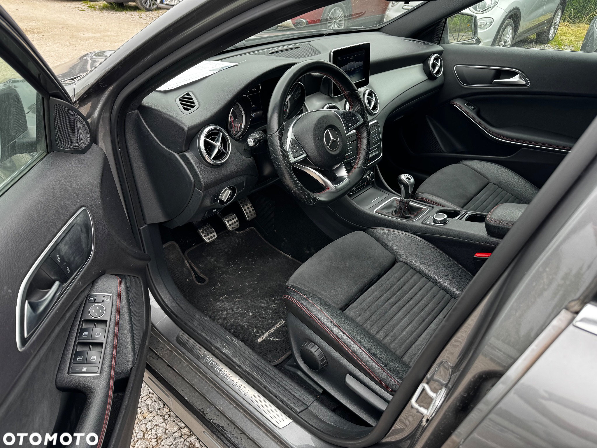 Mercedes-Benz GLA 250 AMG Line - 23