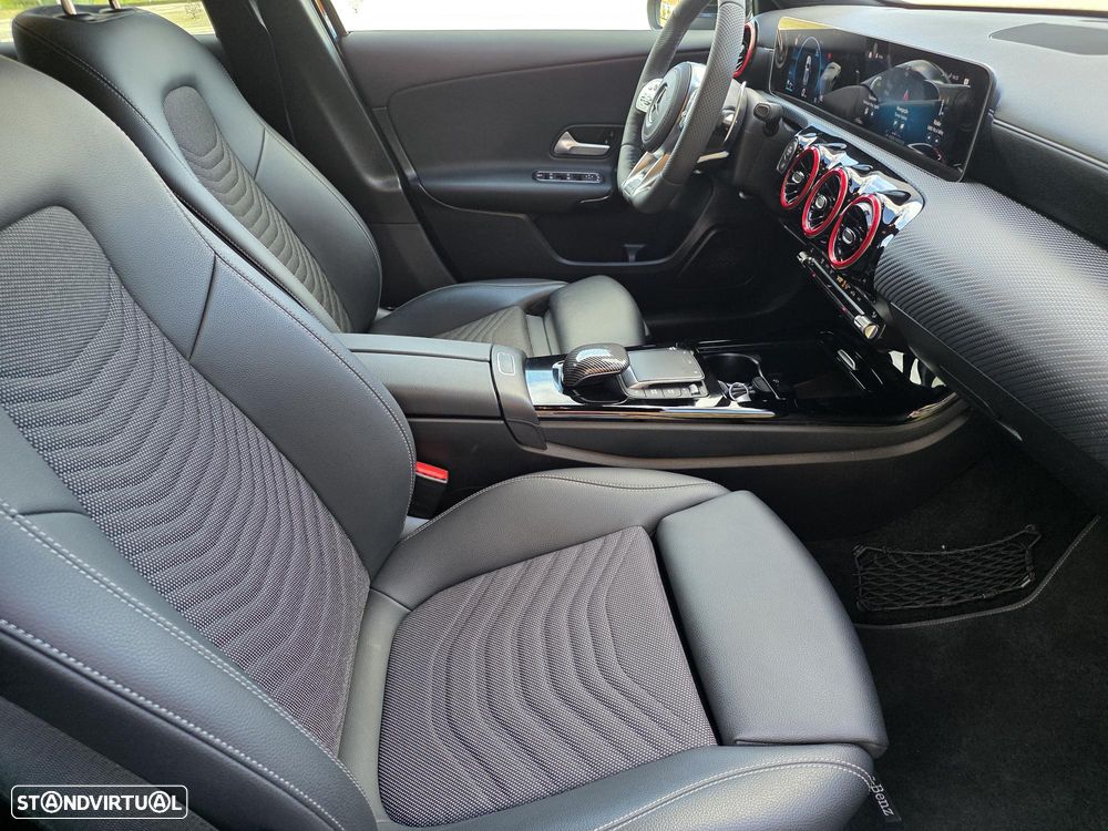 Mercedes-Benz A 180 7G-DCT Lim. Special Edition - 34