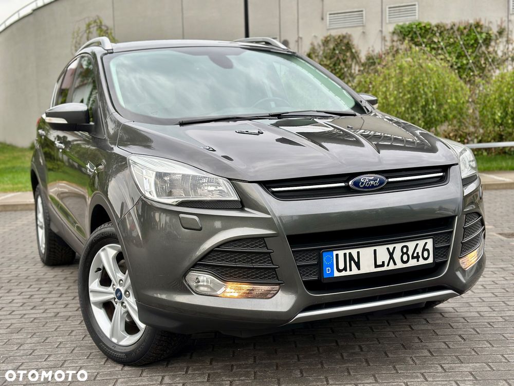 Ford Kuga 2.0 TDCi 2x4 Titanium - 2