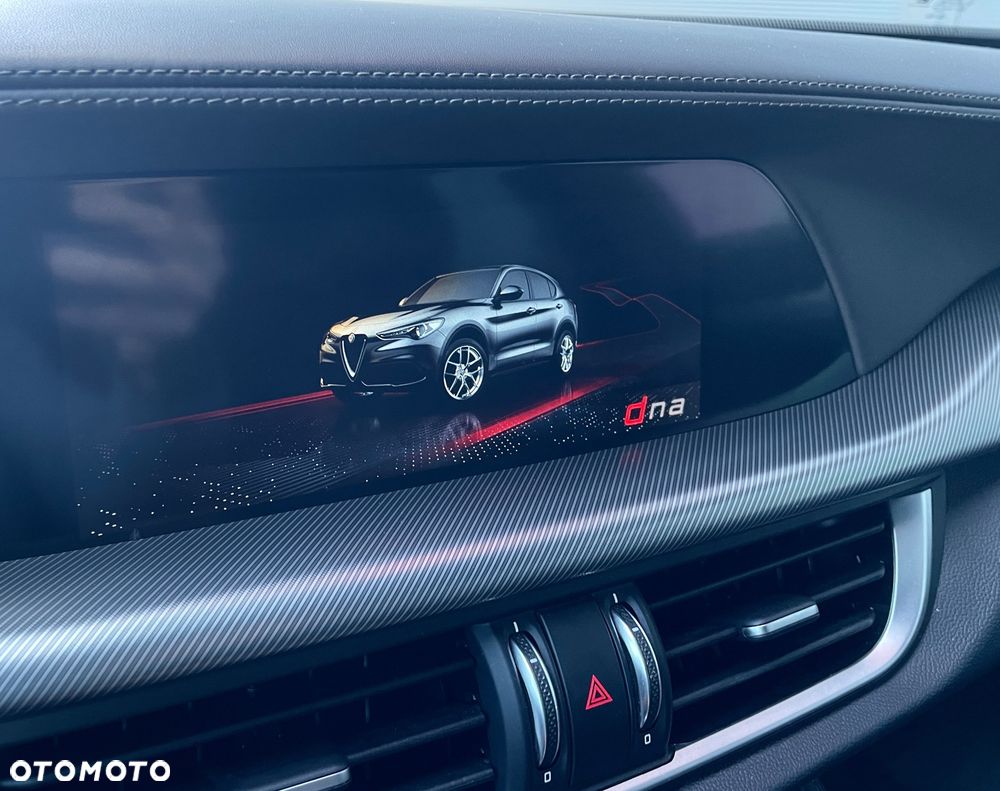 Alfa Romeo Stelvio - 26
