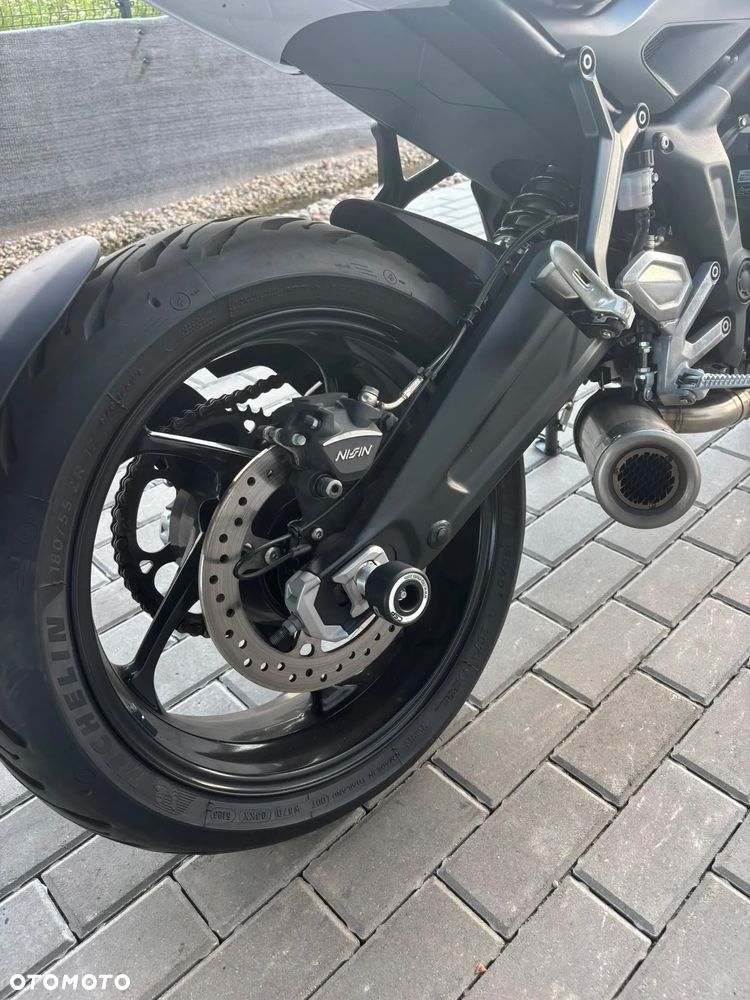 Triumph Trident - 15