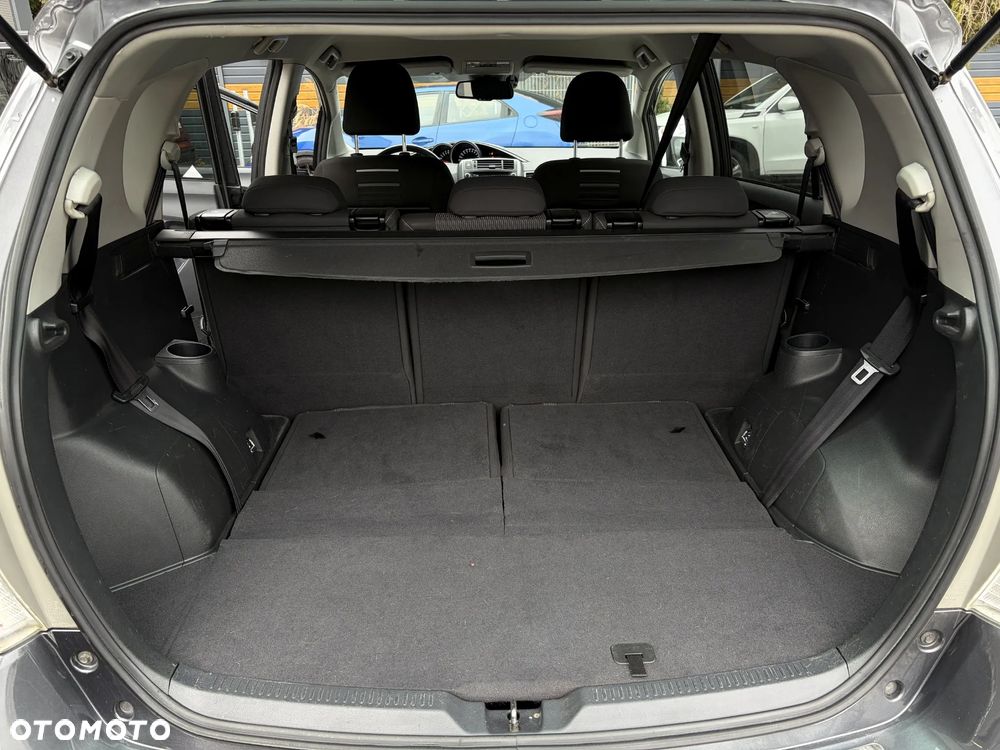 Toyota Verso 1.8 7-Sitzer Comfort - 37