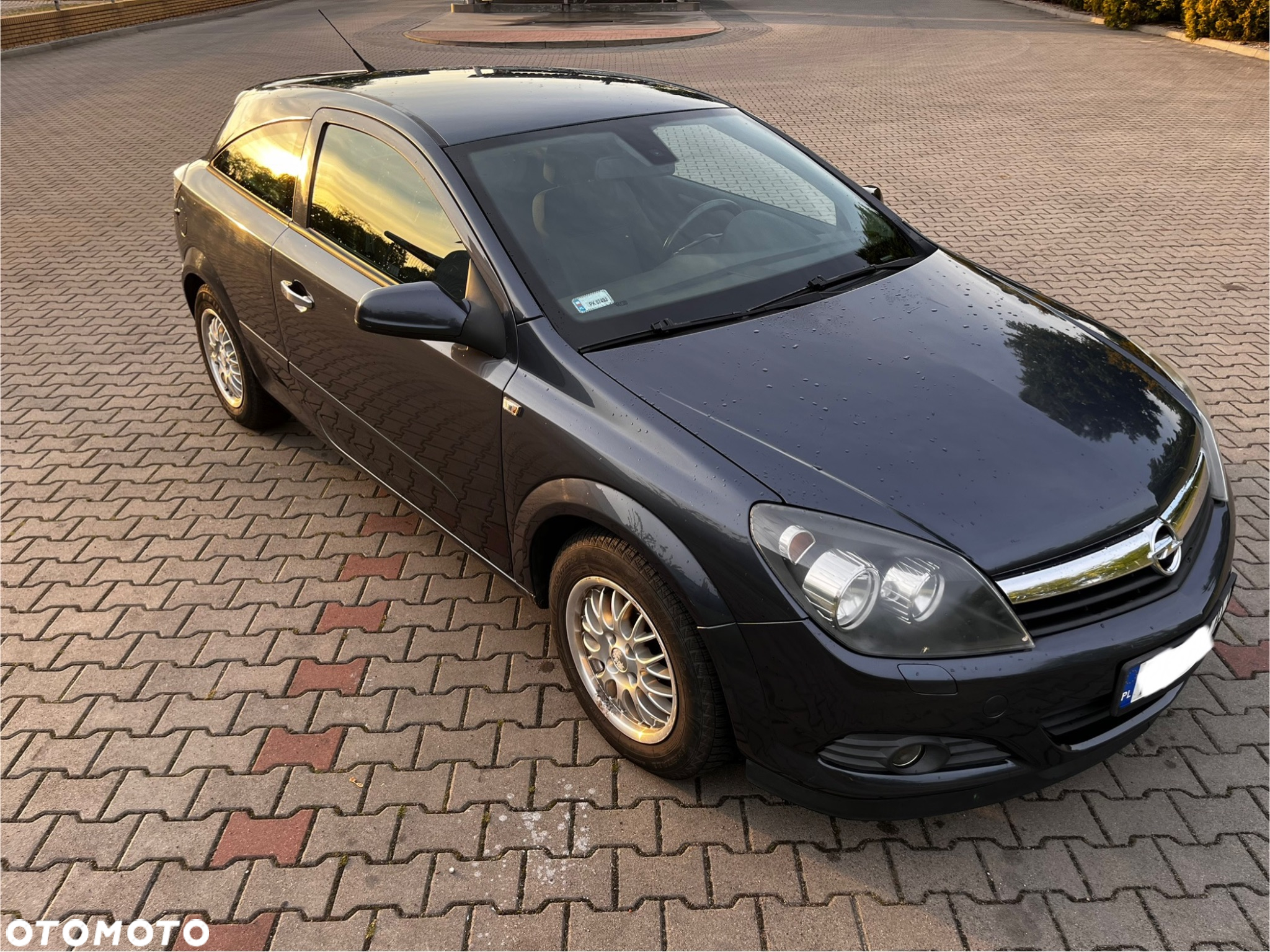 Opel Astra III GTC 1.6 Enjoy - 14