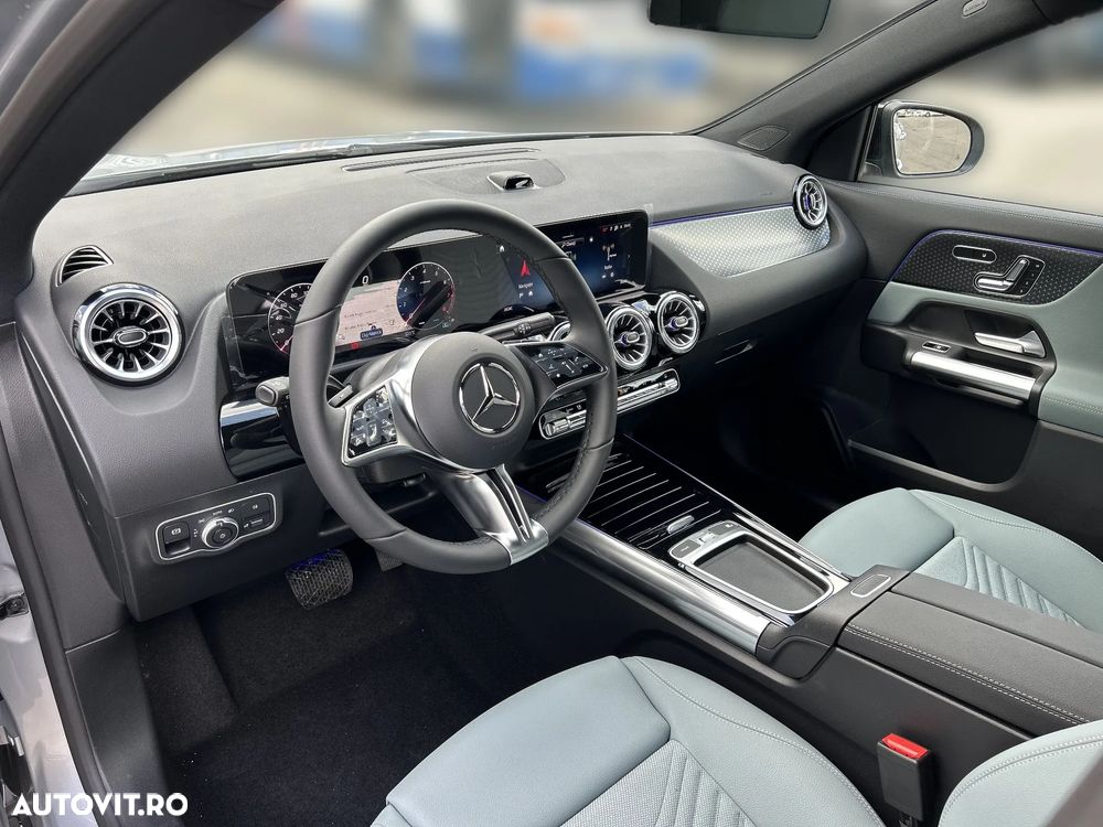 Mercedes-Benz GLA 220 4MATIC MHEV - 10
