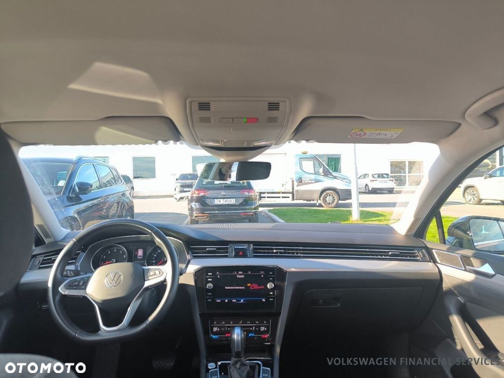 Volkswagen Passat - 9