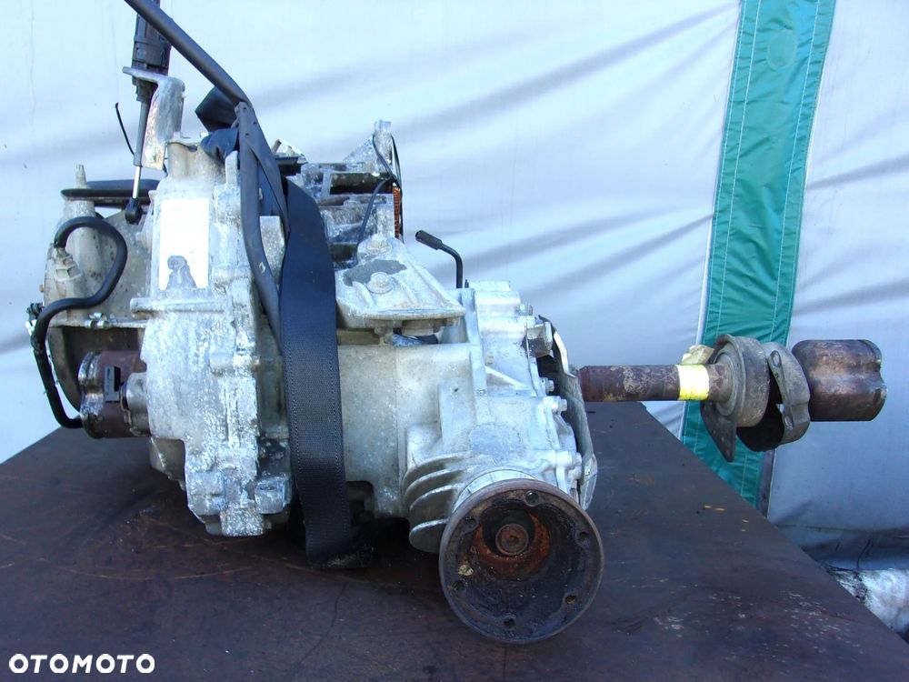 Mazda Tribute automatyczna skrzynia biegów 4x4 3.0 V6 YL8P FBU1 - 2