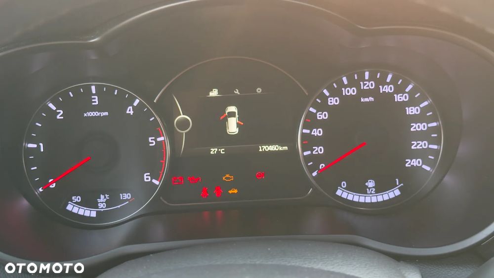 Kia Carens 1.7 CRDi XL 7os - 21