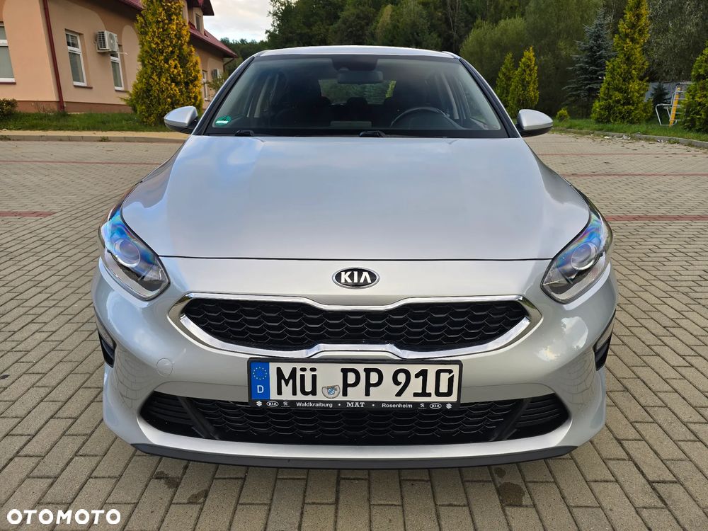 Kia Ceed 1.4 CVVT Fifa World Cup Edition - 3