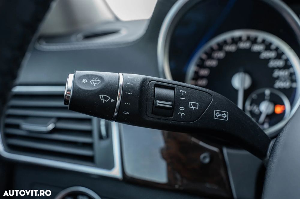 Mercedes-Benz GL 350 BlueTEC 4Matic 7G-TRONIC - 26