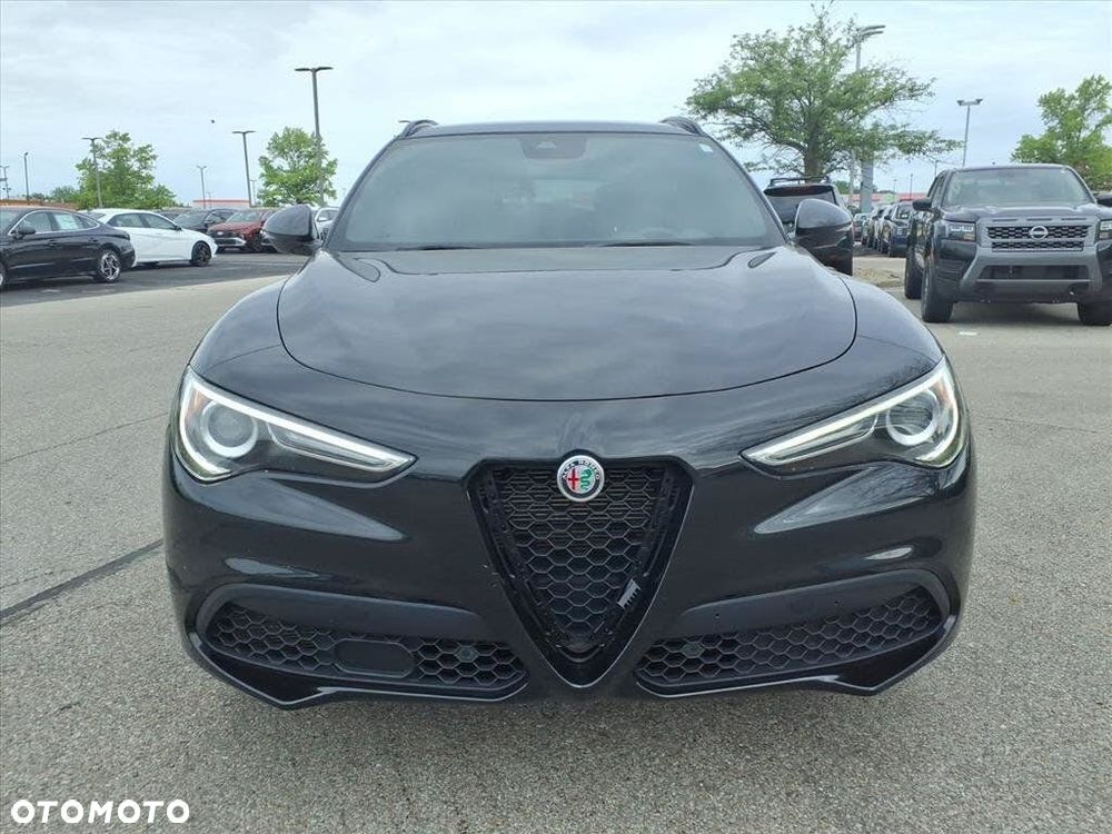 Alfa Romeo Stelvio - 3