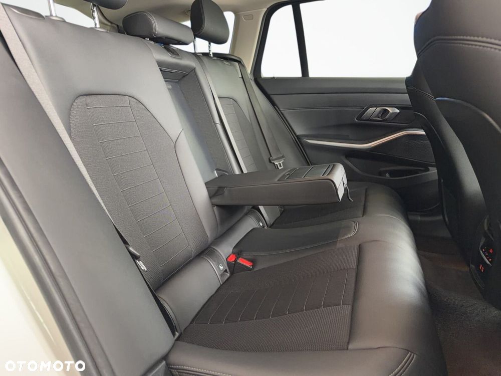 BMW Seria 3 - 20