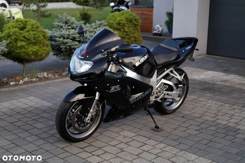 Suzuki GSX-R - 3