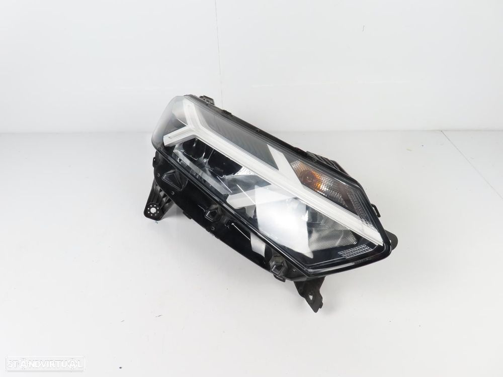 Farol LED Direito Usado / Original DACIA Sandero III (BJI)/DACIA Jogger (RK) 260... - 2