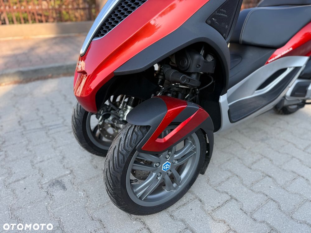 Piaggio MP-3 - 17