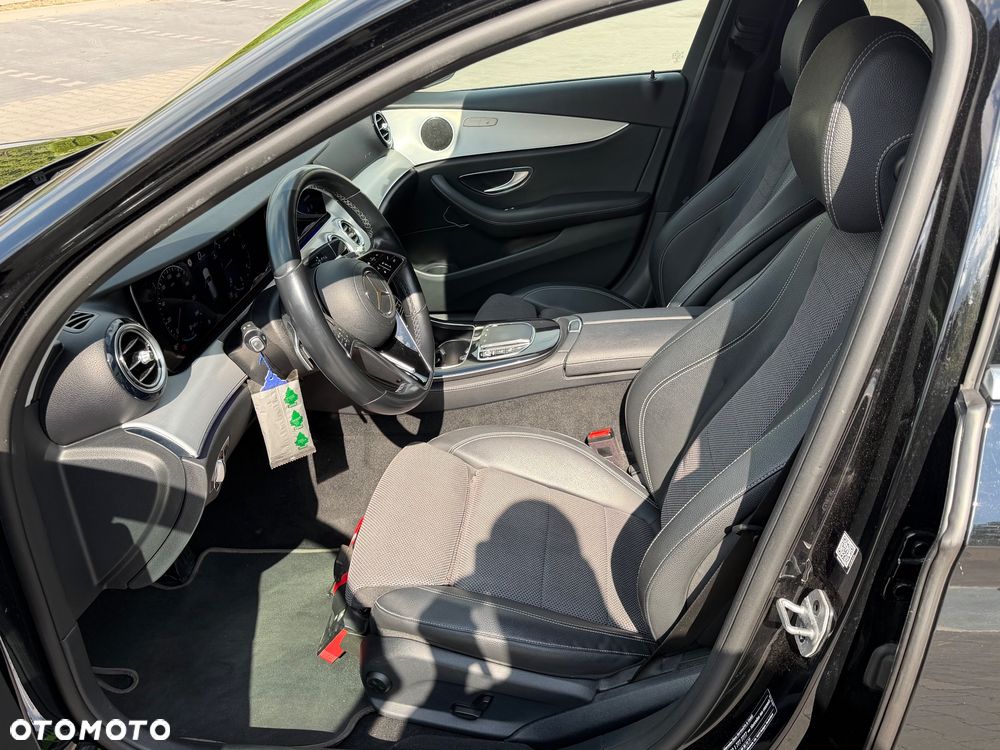 Mercedes-Benz Klasa E 220 d 9G-TRONIC Avantgarde - 6
