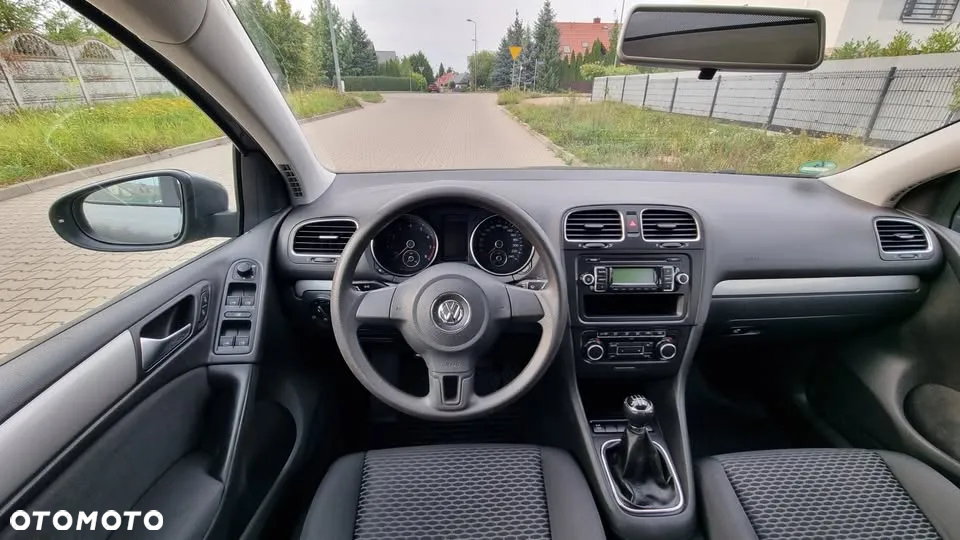 Volkswagen Golf - 11