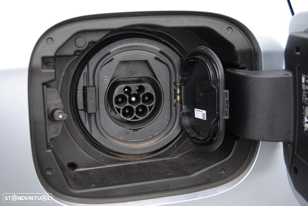 Mercedes-Benz A 250 e - 44