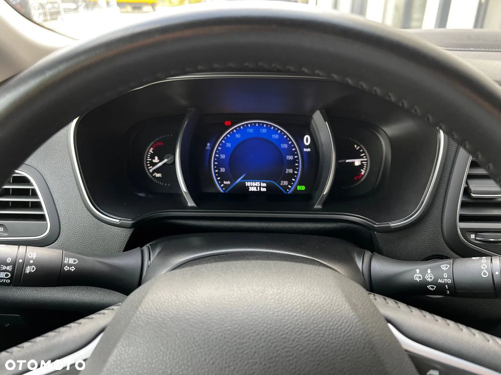 Renault Megane Grandtour TCe 140 GPF BUSINESS EDITION - 9