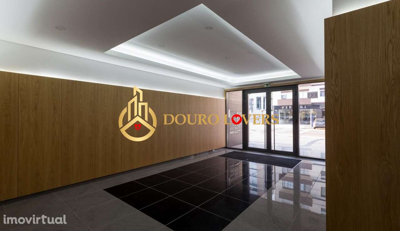 Penthouse T4 na Avenida da Boavista - Grande imagem: 4/35