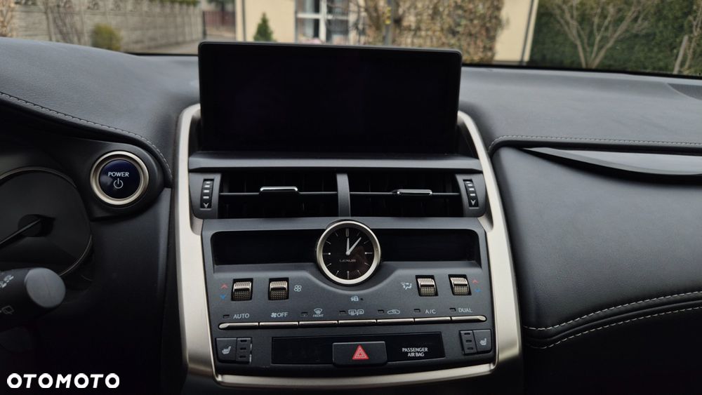 Lexus NX 300 Business Edition AWD - 9