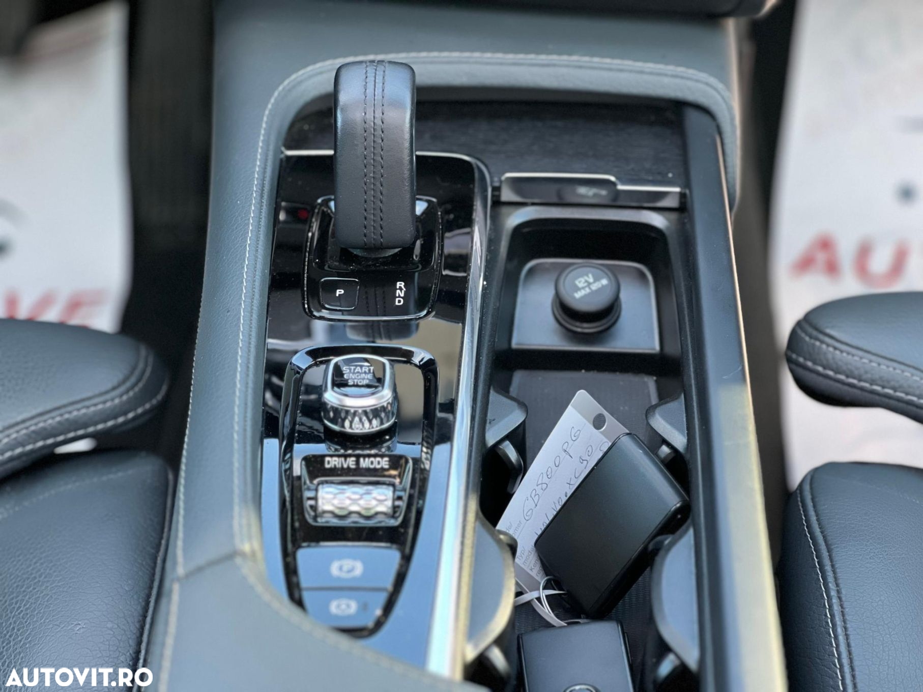 Volvo XC 90 T8 AWD Recharge Geartronic Inscription Expression - 12