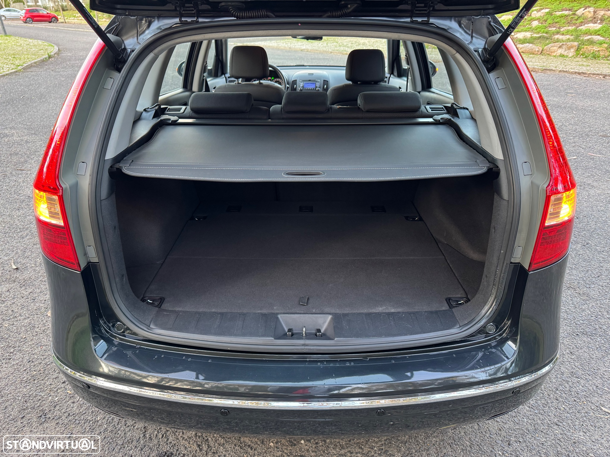 Hyundai i30 CW 1.6 CRDi Blue Comfort - 16