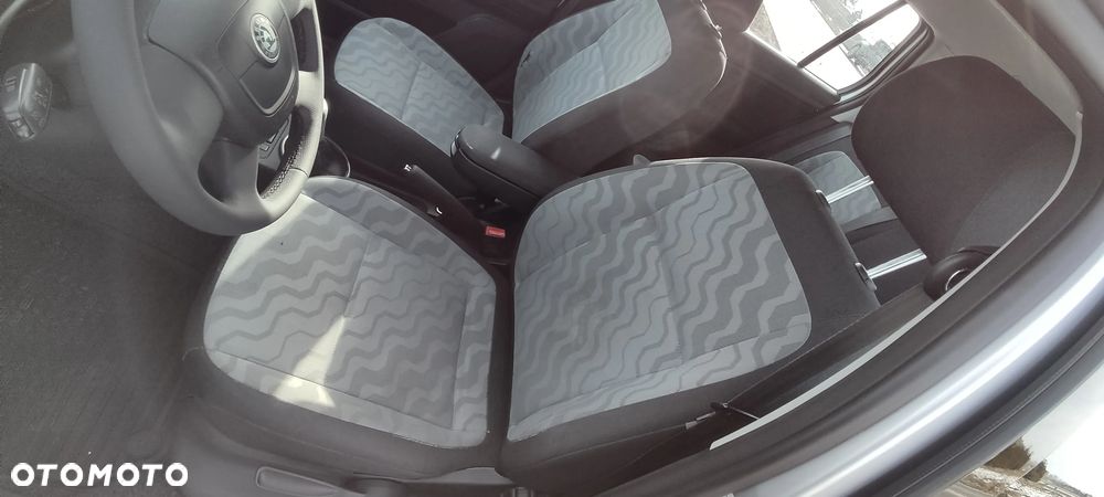 Skoda Fabia 1.4 16V Comfort - 18