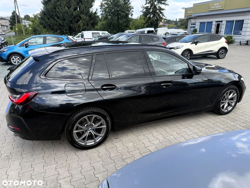 BMW Seria 3 320d xDrive MHEV Sport Line - 4