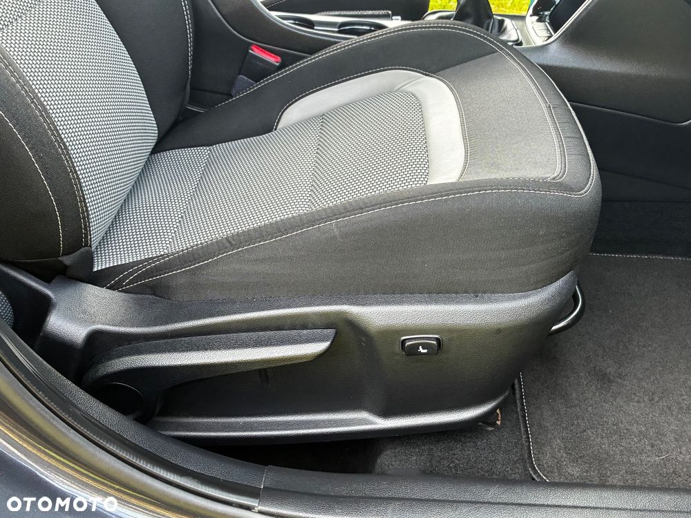Kia Ceed - 16