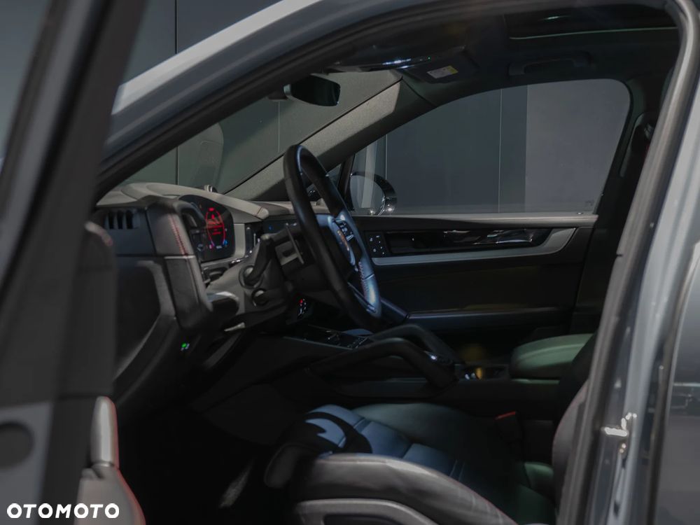 Porsche Cayenne - 20