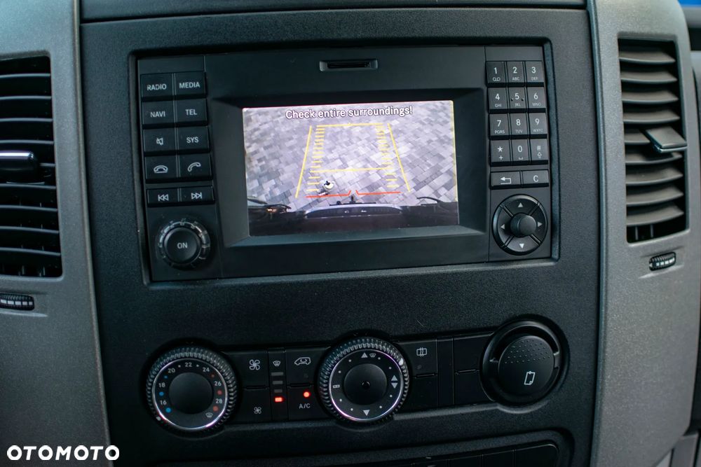 Mercedes-Benz Sprinter 319 - 35