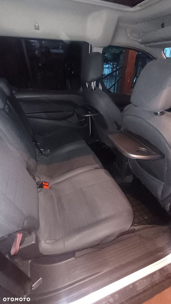 Ford Tourneo Connect Grand - 5