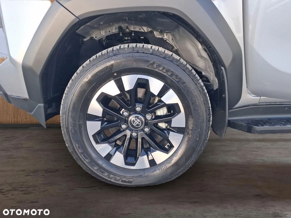 Toyota Hilux - 18