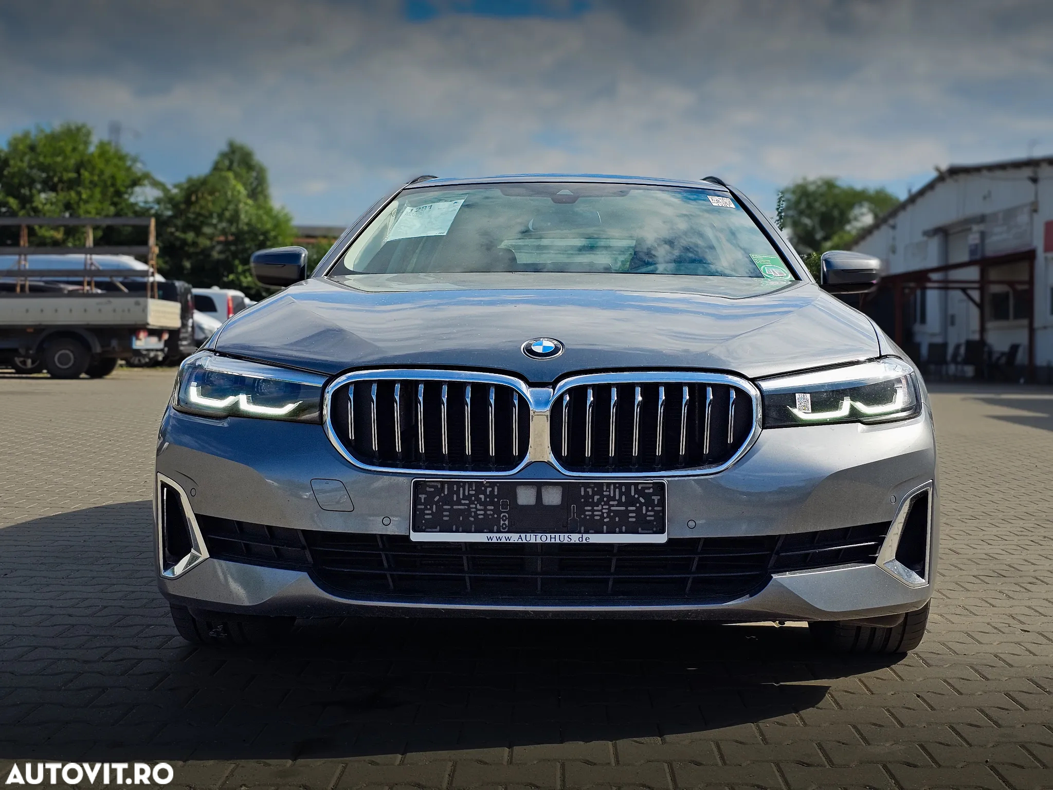 BMW Seria 5 520d xDrive Touring Aut. Luxury Line - 3
