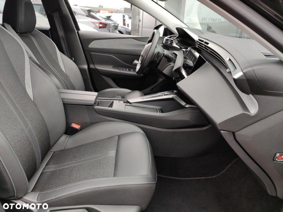 Peugeot 308 - 22