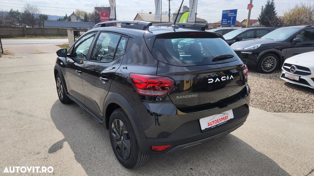 Dacia Sandero Stepway TCe 90 MT6 Expression - 11