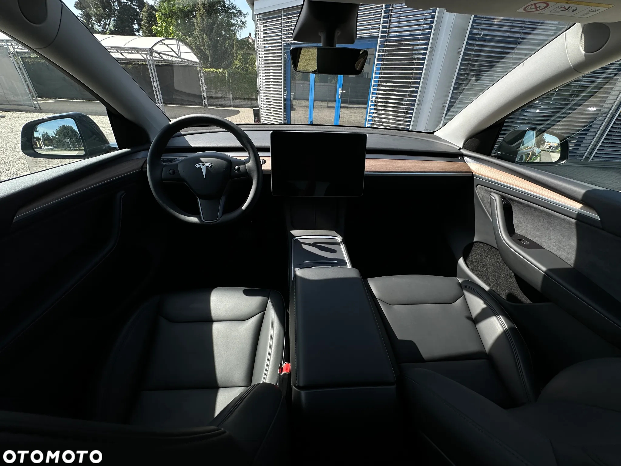 Tesla Y Model Long Range Dual Motor AWD - 13