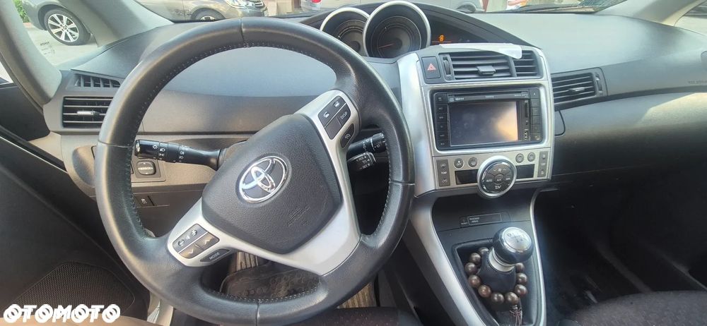 Toyota Verso 2.0 D-4D - 8