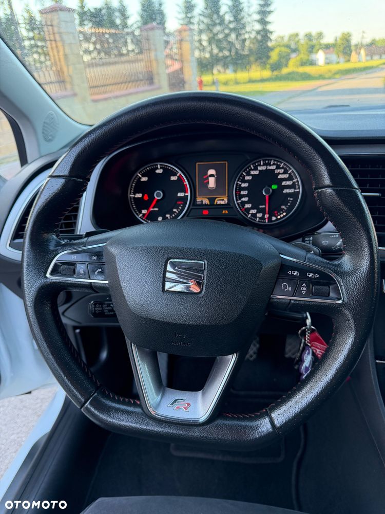 Seat Leon 2.0 TDI DPF Start&Stop DSG FR - 32