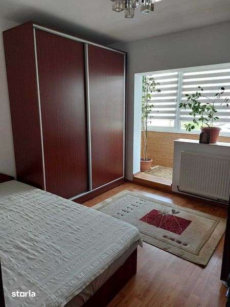 Apartament 4 camere Cartier Caraiman Zarnesti — fotografia 3