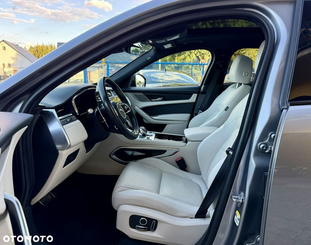Jaguar F-Pace P250 AWD R-Dynamic Black - 9