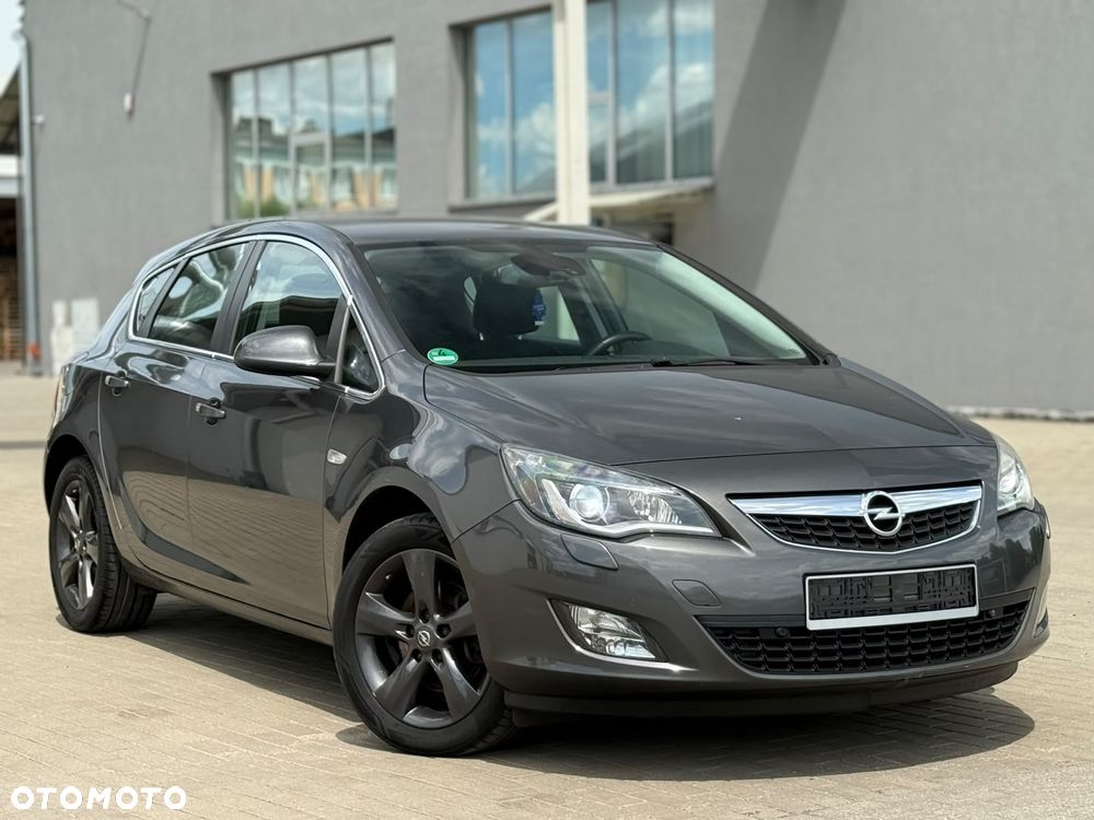 Opel Astra 2.0 CDTI DPF Automatik Cosmo - 1